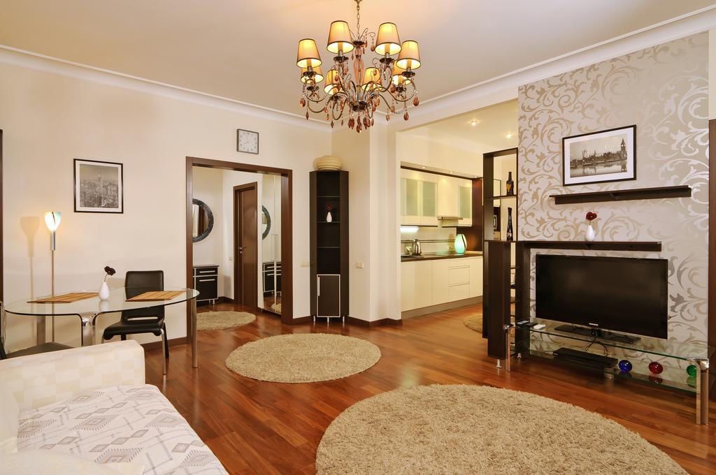 Botanic Saksaganskogo Apartment Киев Екстериор снимка